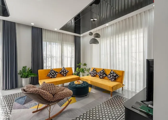 Aurora Novaworld Villa *